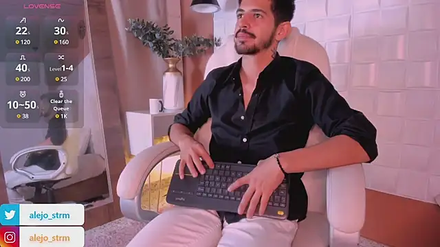 Snapshot of AlejandroStormm chatting on 03-20-25, 11:23 AlejandroStormm online show from 03-20-25, 11:23