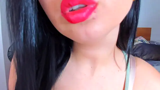 Snapshot of ValeeryRose_ chatting on 11-30-25, 11:03 ValeeryRose online show from 11-30-25, 11:03