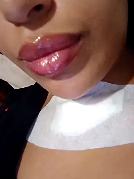 Snapshot of Sexlove1xo chatting on 10-25-25, 12:29 Sexlove1xo online show from 10-25-25, 12:29