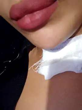 Snapshot of Sexlove1xo chatting on 11-02-25, 07:38 Sexlove1xo online show from 11-02-25, 07:38