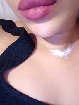 Snapshot of Sexlove1xo chatting on 11-04-25, 11:53 Sexlove1xo online show from 11-04-25, 11:53