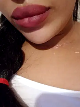 Snapshot of Sexlove1xo chatting on 11-06-25, 02:34 Sexlove1xo online show from 11-06-25, 02:34