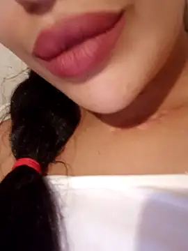 Snapshot of Sexlove1xo chatting on 11-08-25, 06:40 Sexlove1xo online show from 11-08-25, 06:40