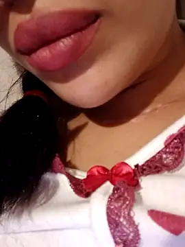 Snapshot of Sexlove1xo chatting on 11-10-25, 01:54 Sexlove1xo online show from 11-10-25, 01:54