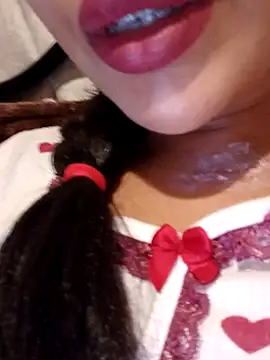 Snapshot of Sexlove1xo chatting on 11-12-25, 02:50 Sexlove1xo online show from 11-12-25, 02:50