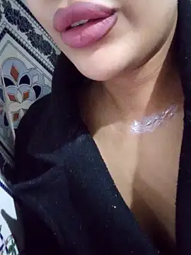 Snapshot of Sexlove1xo chatting on 11-23-25, 05:46 Sexlove1xo online show from 11-23-25, 05:46