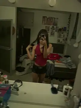 Snapshot of twinkperu18 chatting on 05-28-26, 12:08 twinkperu18 online show from 05-28-26, 12:08