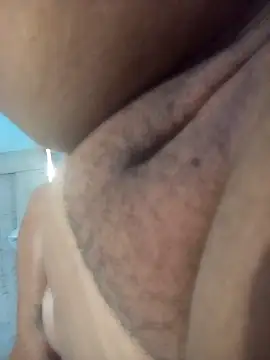 Snapshot of Milynhaofc chatting on 12-17-25, 02:12 Milynhaofc online show from 12-17-25, 02:12