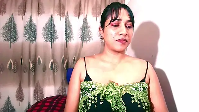 Snapshot of Indian_Erotic69 chatting on 11-07-25, 05:51 Indian Erotic69 online show from 11-07-25, 05:51