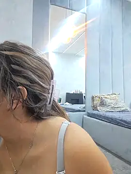 Bella Posh online show from 10-13-25, 07:41