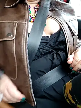 Snapshot of Erika41 chatting on 10-04-25, 10:46 Erika41 online show from 10-04-25, 10:46