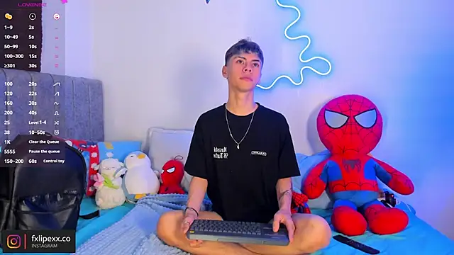 Snapshot of callum_77 chatting on 10-24-25, 06:54 callum 77 online show from 10-24-25, 06:54