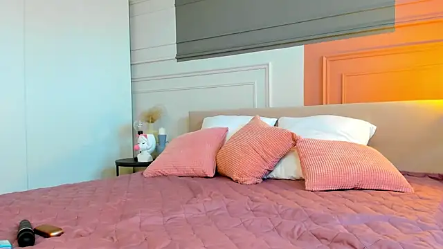  BunnyDollStella  online show from 03-20-25, 07:14