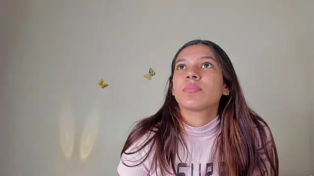 violett 24  online show from 10-22-25, 11:26