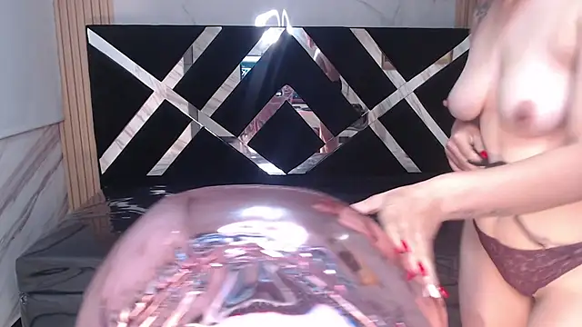 Snapshot of Angeles_v chatting on 03-09-25, 01:35 Angeles v online show from 03-09-25, 01:35