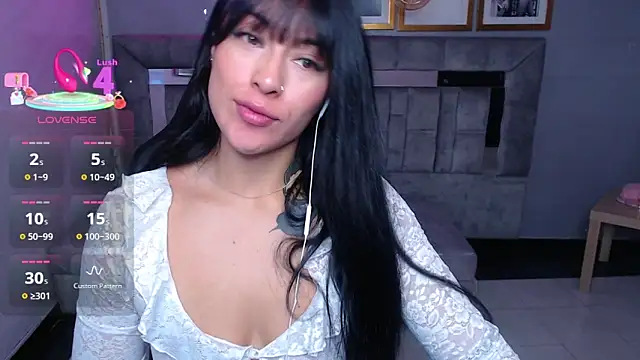 Isabella Collen v online show from 09-24-25, 01:03