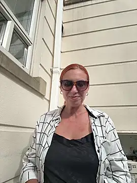 YNA ELLA online show from 09-26-25, 11:03