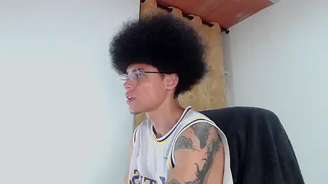 Snapshot of Smith_Gael chatting on 05-11-26, 11:35 Smith Gael online show from 05-11-26, 11:35