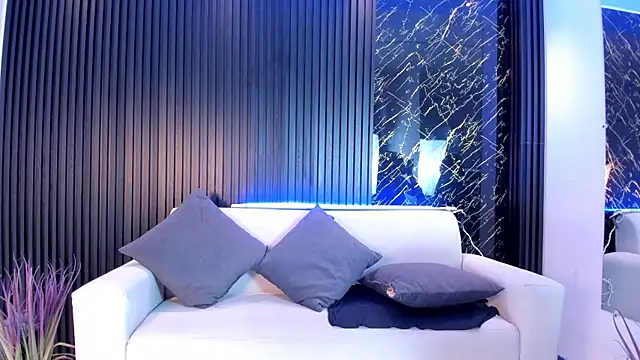 Ivaannaa  online show from 11-25-25, 01:22