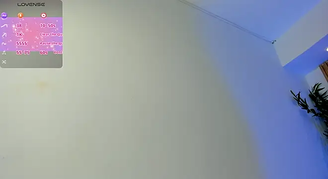 Snapshot of Ivaannaa_ chatting on 05-14-26, 11:17 Ivaannaa online show from 05-14-26, 11:17