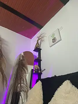 MarianaZapataa online show from 03-03-25, 03:20