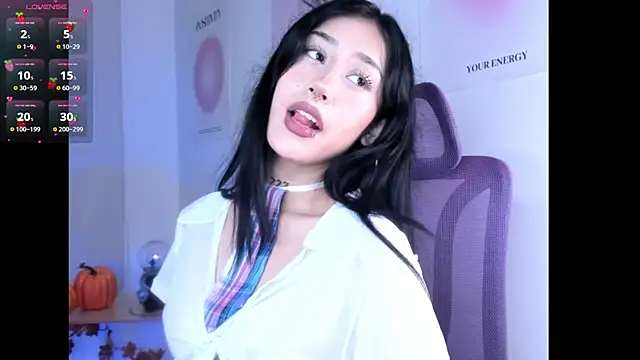 MiaWilsson  online show from 11-05-25, 01:05