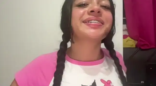 Snapshot of hellokitty__valery chatting on 02-21-25, 02:28 hellokitty valery online show from 02-21-25, 02:28