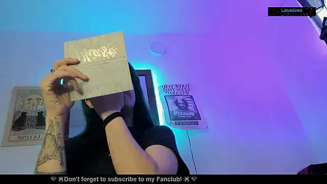 Hisato111 online show from 10-16-25, 12:17