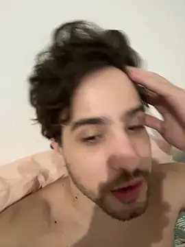 Snapshot of zJaulin chatting on 10-17-25, 01:42 zJaulin online show from 10-17-25, 01:42