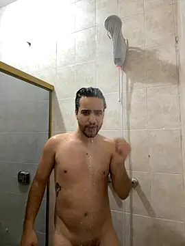 Snapshot of zJaulin chatting on 10-28-25, 03:58 zJaulin online show from 10-28-25, 03:58