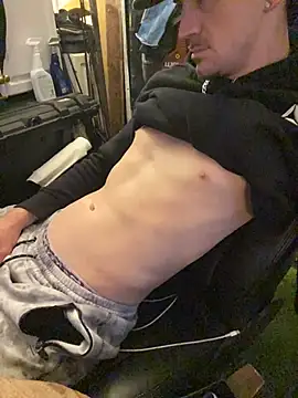 Polaroid White online show from 11-03-25, 07:20