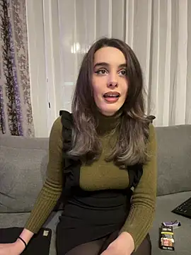 Snapshot of Mazzekyn chatting on 03-12-26, 06:47 Mazzekyn online show from 03-12-26, 06:47