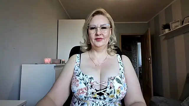 DianaLive online show from 04-01-26, 06:14