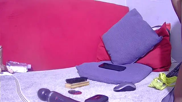 Snapshot of tasha97x chatting on 10-27-25, 05:00 tasha97x online show from 10-27-25, 05:00