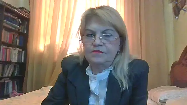 Snapshot of Heidi-Helga chatting on 03-05-25, 10:11 Heidi-Helga online show from 03-05-25, 10:11