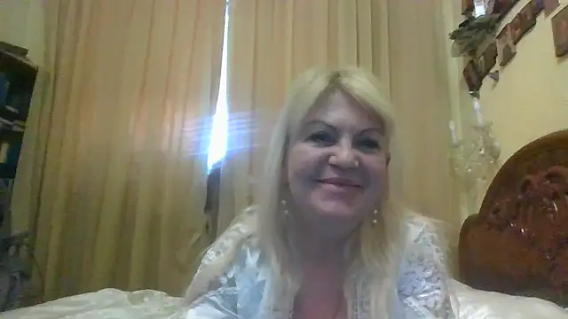 Snapshot of Heidi-Helga chatting on 11-04-25, 04:44 Heidi-Helga online show from 11-04-25, 04:44