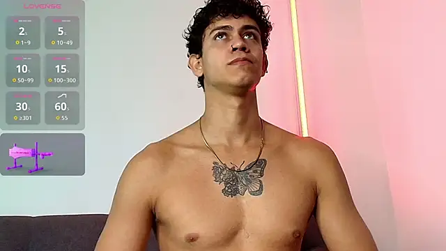 Maximiliano  Fire online show from 05-25-26, 07:20