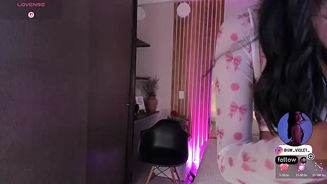 sweetviolet   online show from 04-12-26, 12:32