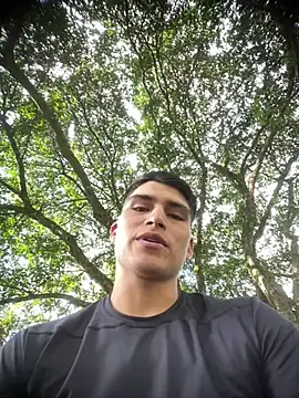 Snapshot of MaxxxSteil chatting on 03-18-25, 09:10 MaxxxSteil online show from 03-18-25, 09:10