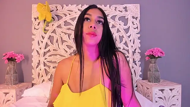 Snapshot of AnnieGibbyns chatting on 02-06-26, 08:12 AnnieGibbyns online show from 02-06-26, 08:12