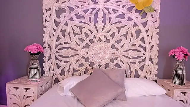 AnnieGibbyns online show from 03-12-26, 08:37