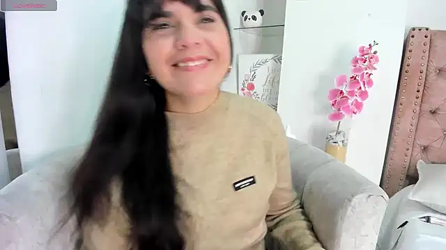laura hotties online show from 07-04-26, 01:39