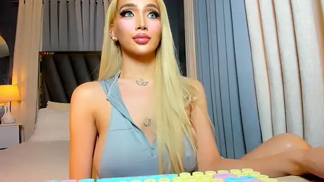 KylieSonique online show from 05-12-26, 02:19