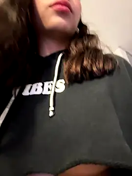 Dirty-Bunnyyy online show from 10-24-25, 06:32