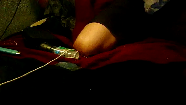 Snapshot of PornStro921 chatting on 05-03-26, 03:56 PornStro921 online show from 05-03-26, 03:56