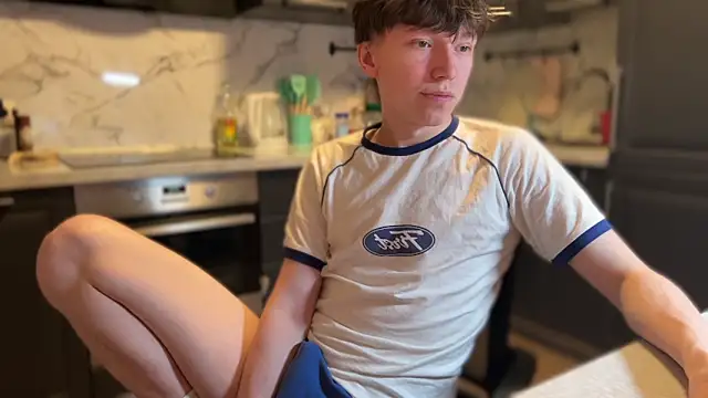 Snapshot of tommy_colson chatting on 11-03-25, 03:35 tommy colson online show from 11-03-25, 03:35