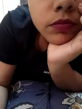 Snapshot of Mazzakiinn chatting on 03-22-25, 09:56 Mazzakiinn online show from 03-22-25, 09:56