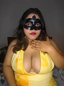 Snapshot of Mazzakiinn chatting on 01-10-26, 11:45 Mazzakiinn online show from 01-10-26, 11:45