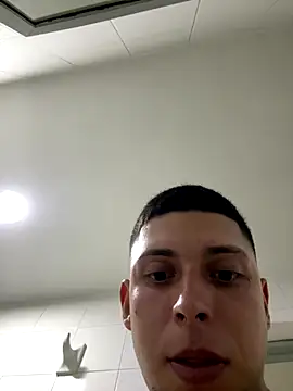 Snapshot of Cristopher1112 chatting on 10-30-25, 04:25 Cristopher1112 online show from 10-30-25, 04:25