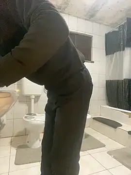 rogerdik76 online show from 03-03-26, 06:19